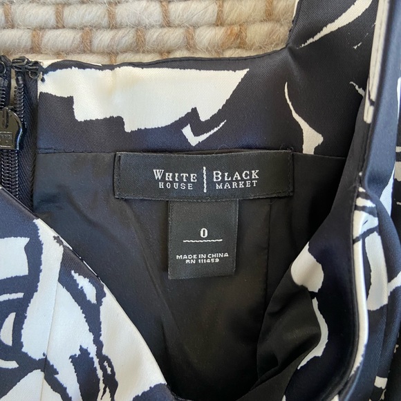 Black and white floral dress - Picture 3 of 3